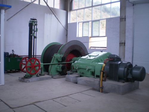 我國礦山機械標準對張緊絞車有什么樣的要求？